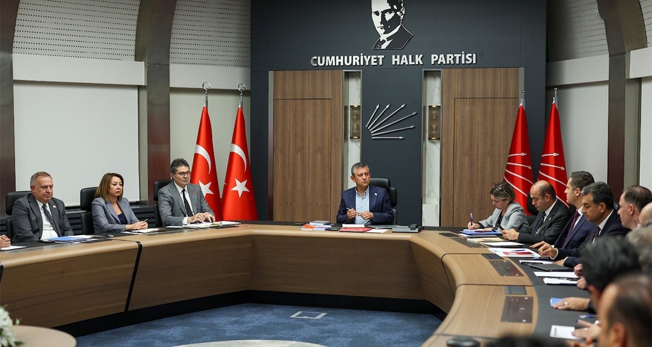 21 eylul kurultayi icin engel kalmadi TWcZv7Ds