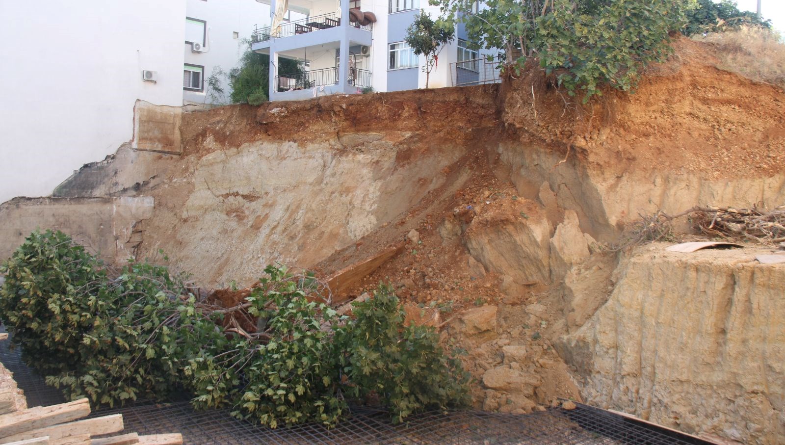 ayni insaatta ikinci kez gocuk 795wRS3z.jpg