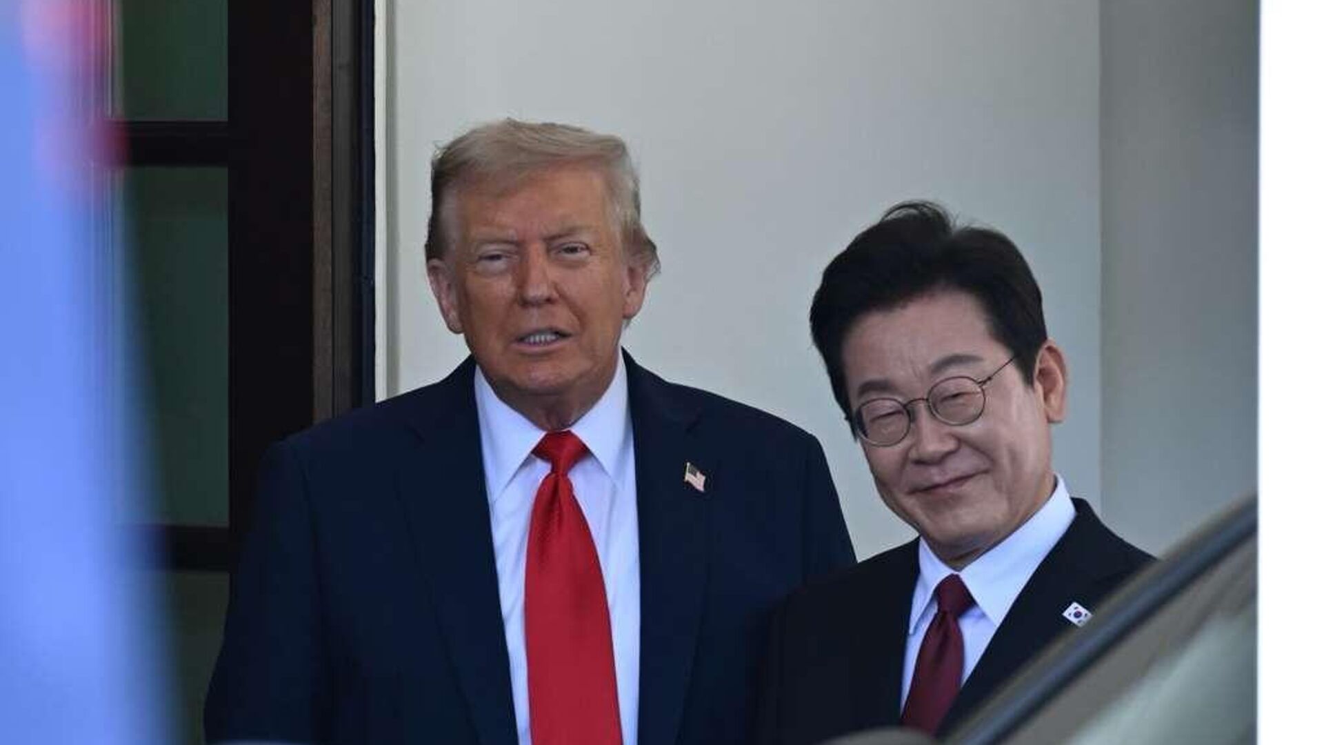 guney koreden abdye 350 milyar dolarlik yatirim taahhudu gumruk vergileri yuzde 15e dusuruldu 9jZny8PW.jpg