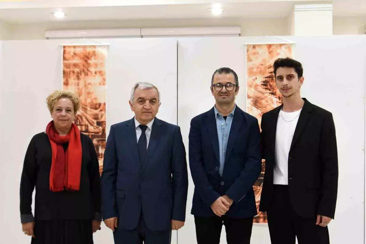 manisa motifleri modern tasarimla bulustu irZX9DaZ.jpg