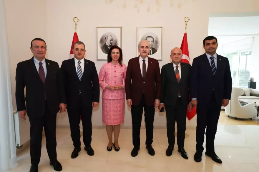 Numan Kurtulmuş Hırvatistan’daki Büyükelçiliği Ziyaret Etti