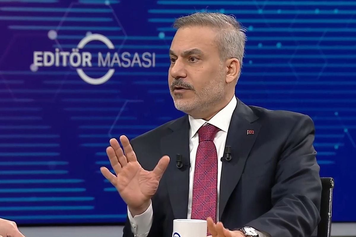 Dışişleri Bakanı Fidan’dan Canlı Yayında Önemli Mesaj: “Burada Durayım Ben”