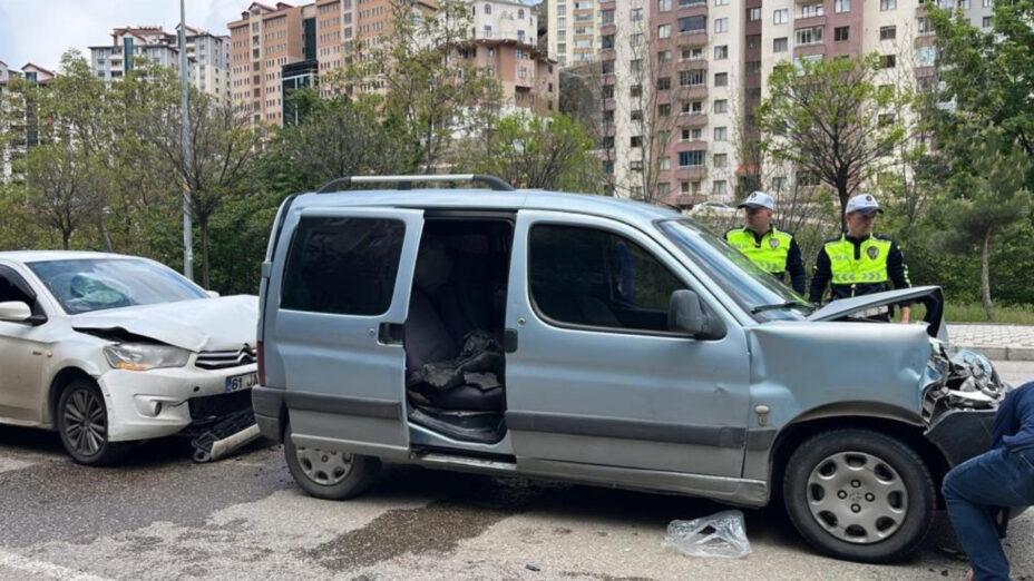 Gümüşhane’de Trafik Kazası: Zincirleme Çarpışma
