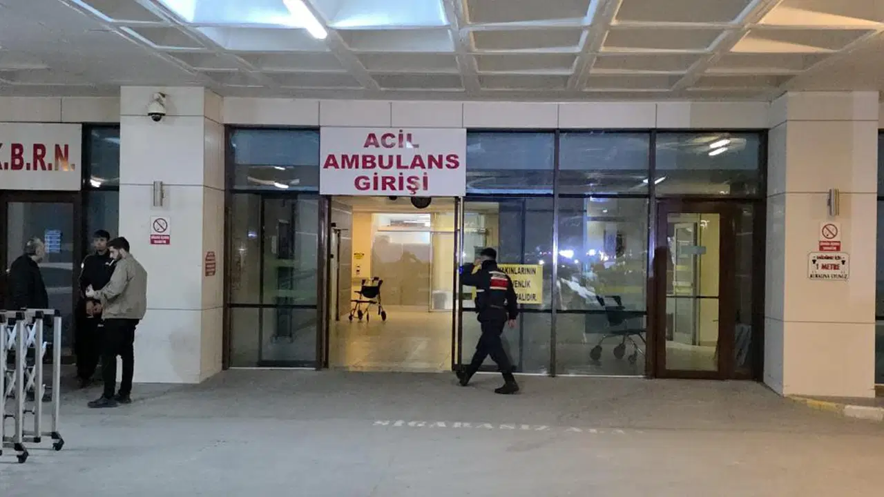Sınır Bölgesinde Askeri Araç Kazası: İki Asker Yaralandı