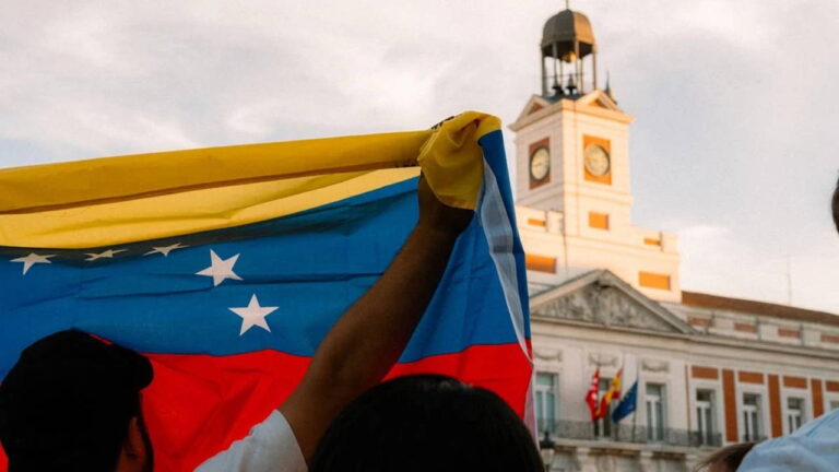 venezuelada-asgari-ucrete-dev-zam-sendikalarin-protestosu-sonuc-verdi-KqmkZ4sV