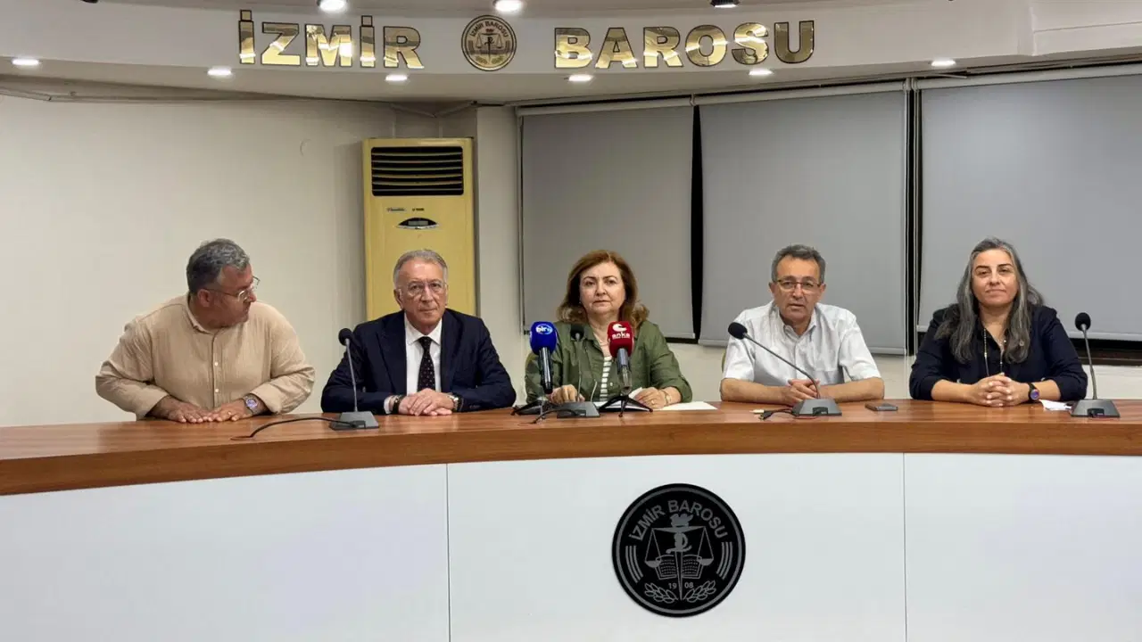 İzmir Barosu’na Yönelik Soruşturma: Hukukun ve Demokrasi Mücadelesi**