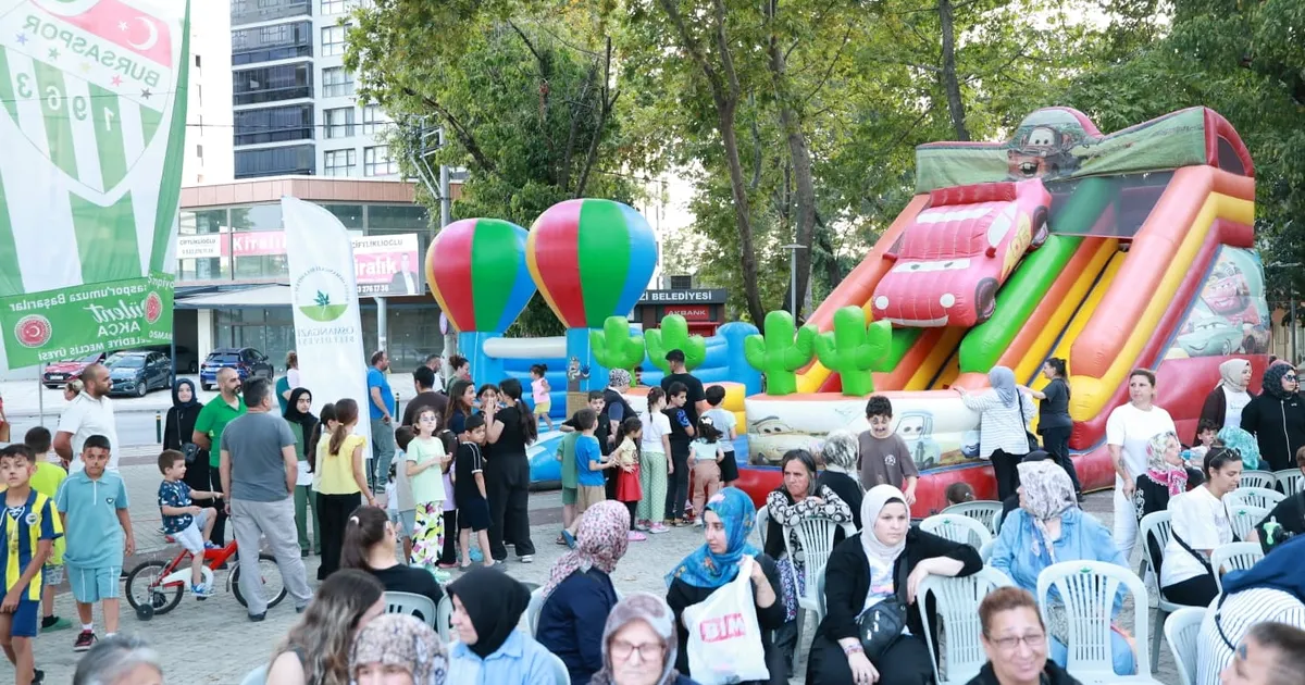 Osmangazide eglence mahalle mahalle geziyor wJUxzPTR